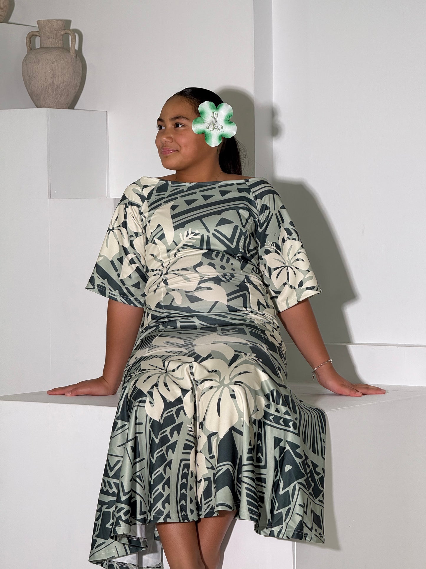 LUXE - Sleeve Dress