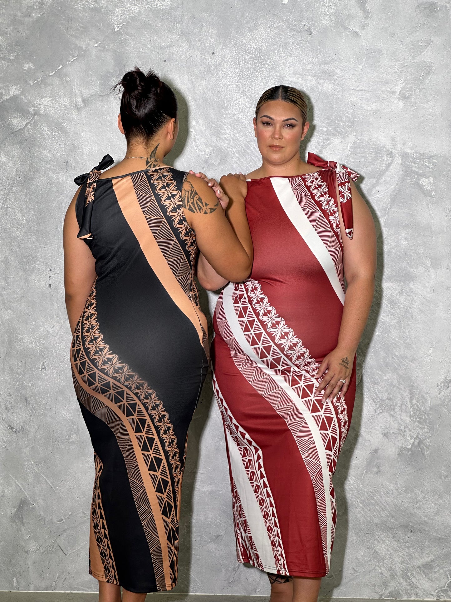 ALOFA - Knot Maxi Dress