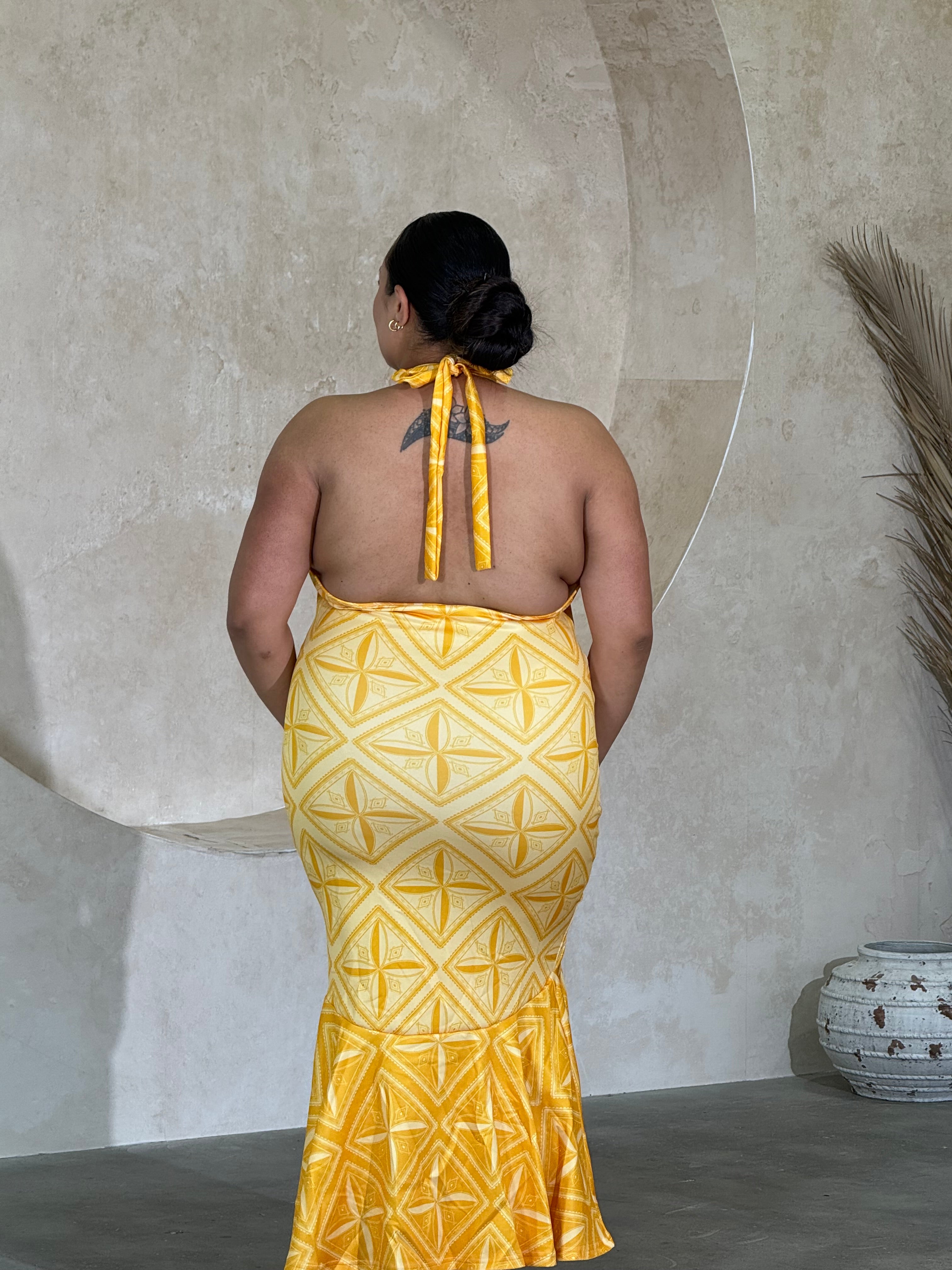 NEW - MALU - Backless Dress