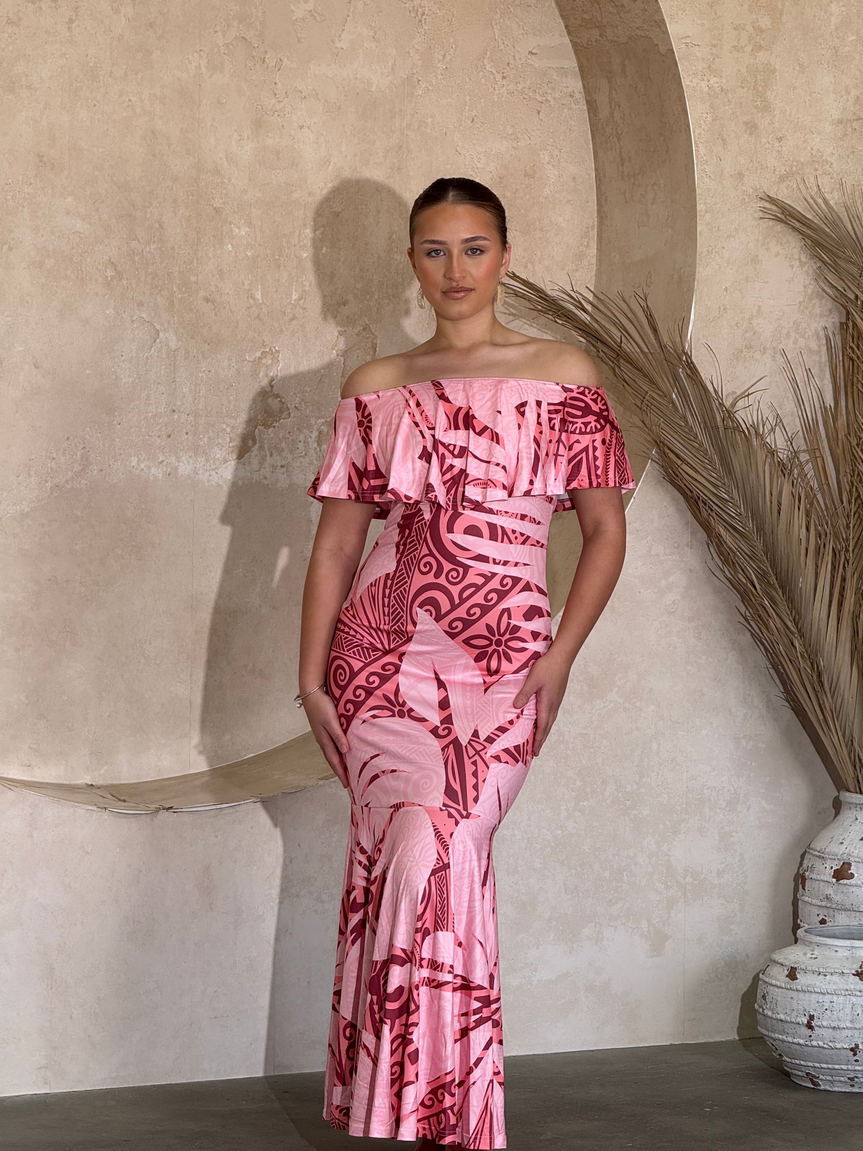 NEW- PACIFIKA - Scrunch Dress