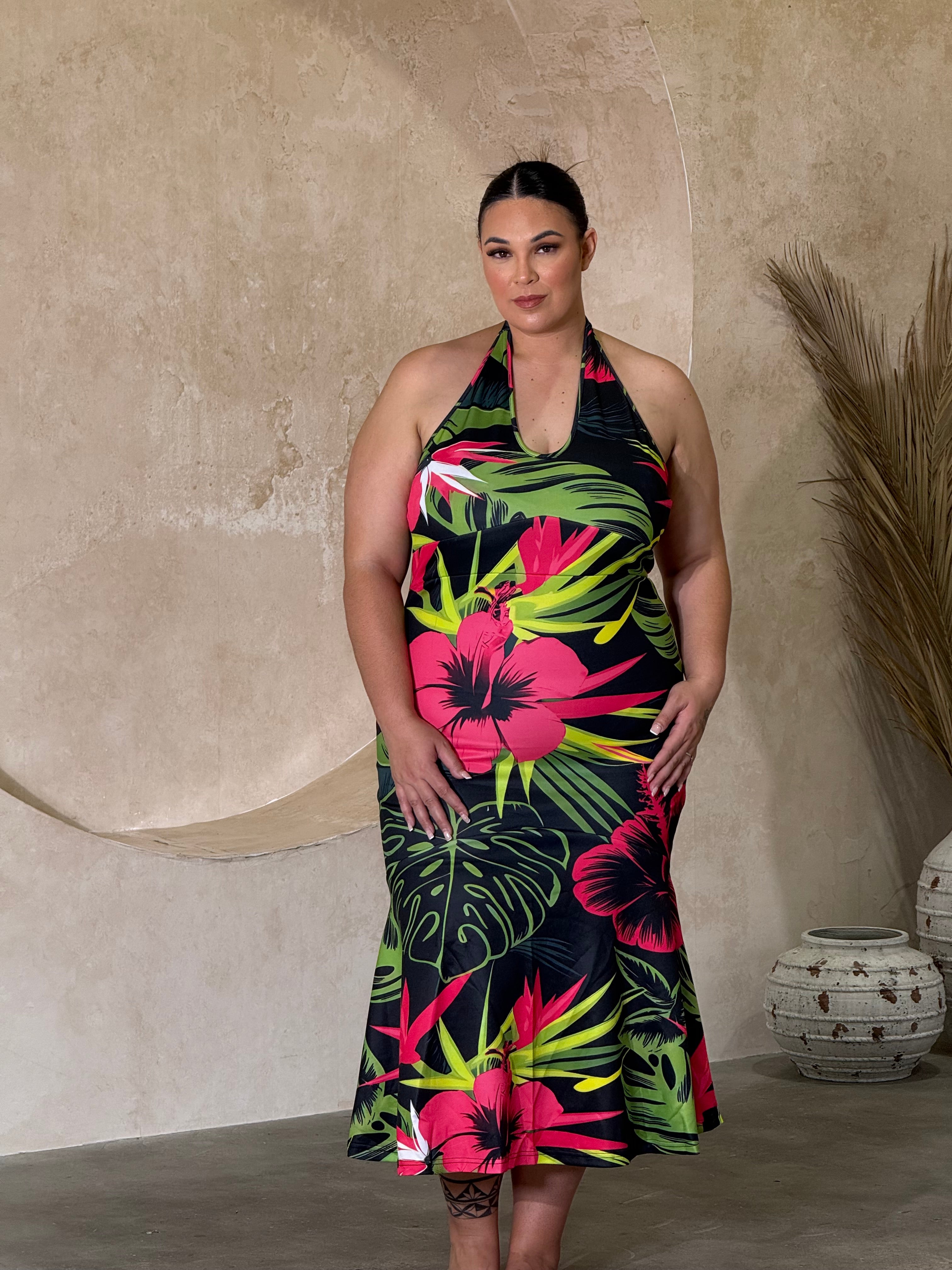 NEW - ALOFA - Backless Dress