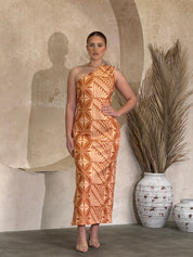 Armania One-Shoulder