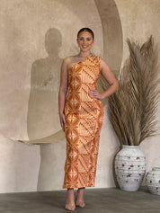 Armania One-Shoulder