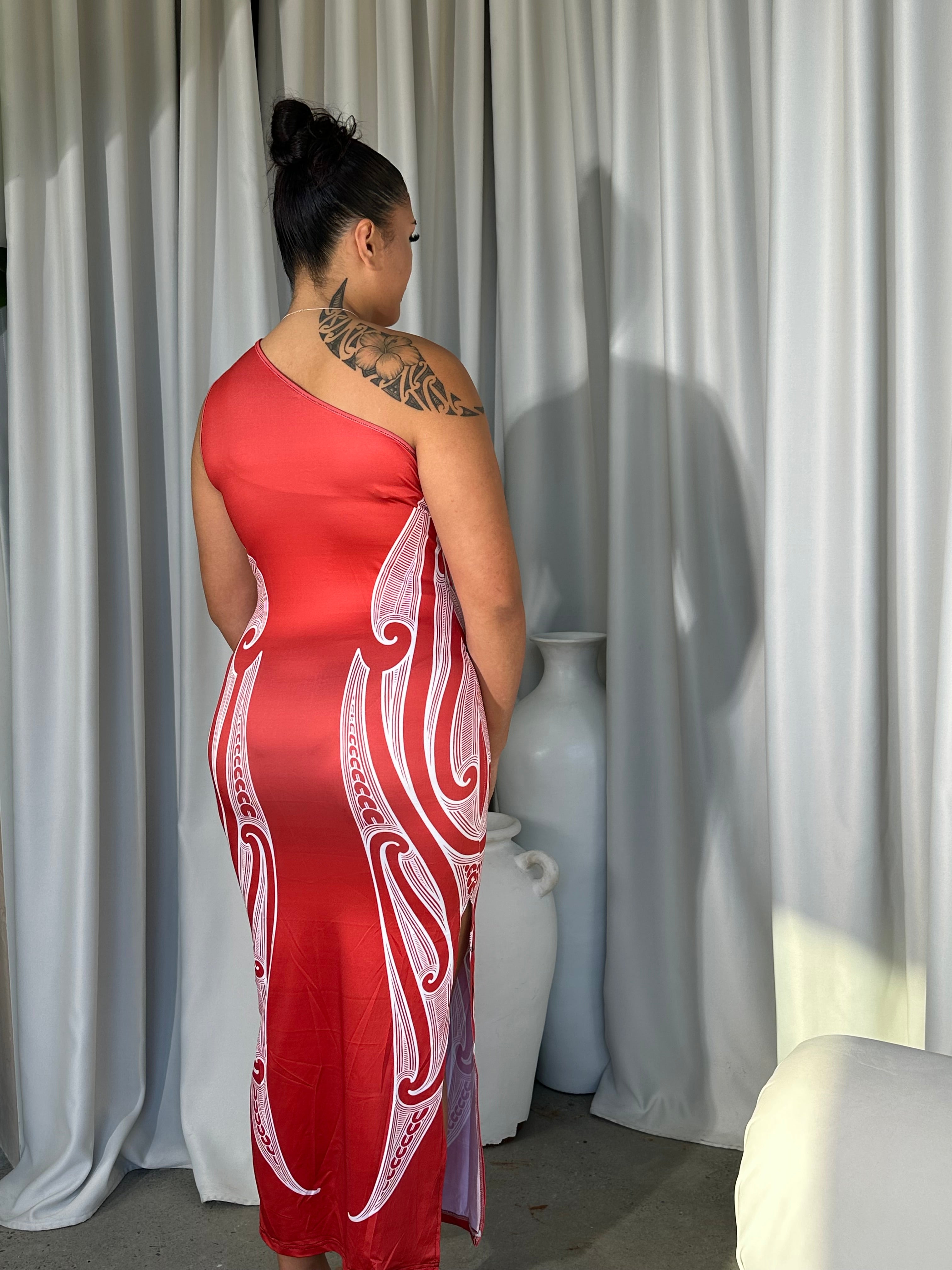 Ātaahua One-Shoulder Dress