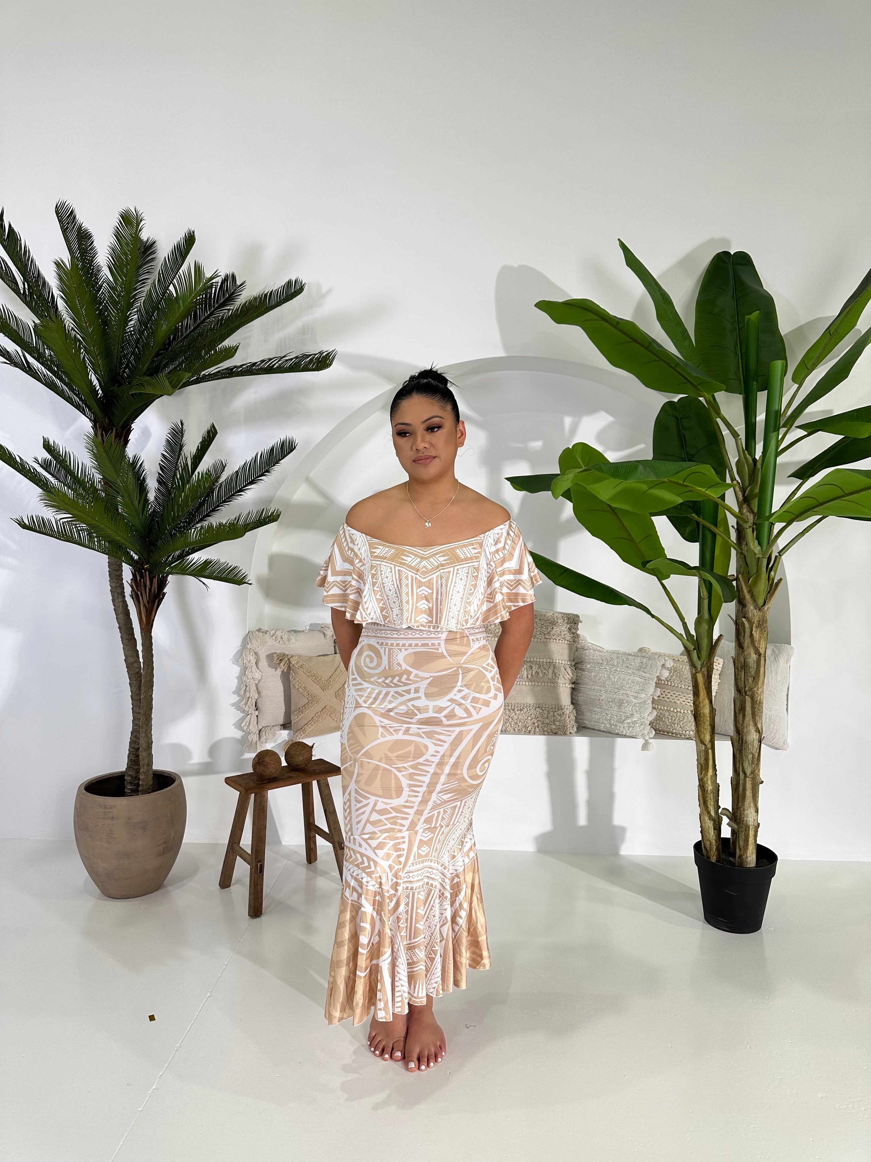Leilua BEIGE Off Shoulder