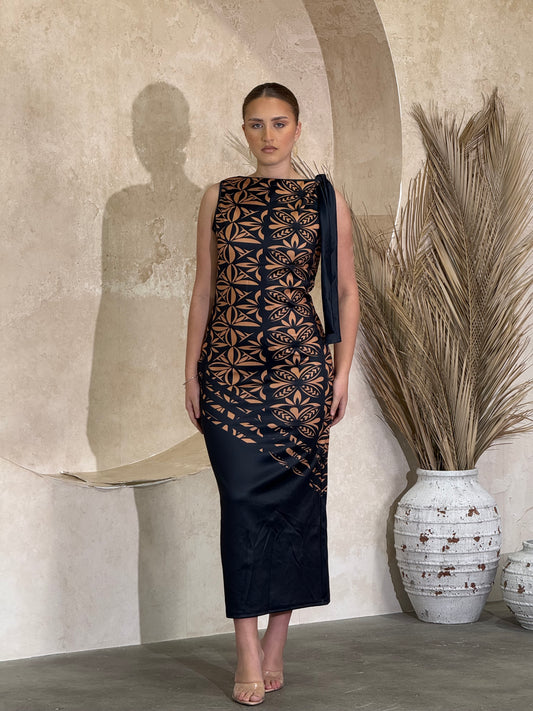 PRE ORDER - Amika - Knot Maxi Dress