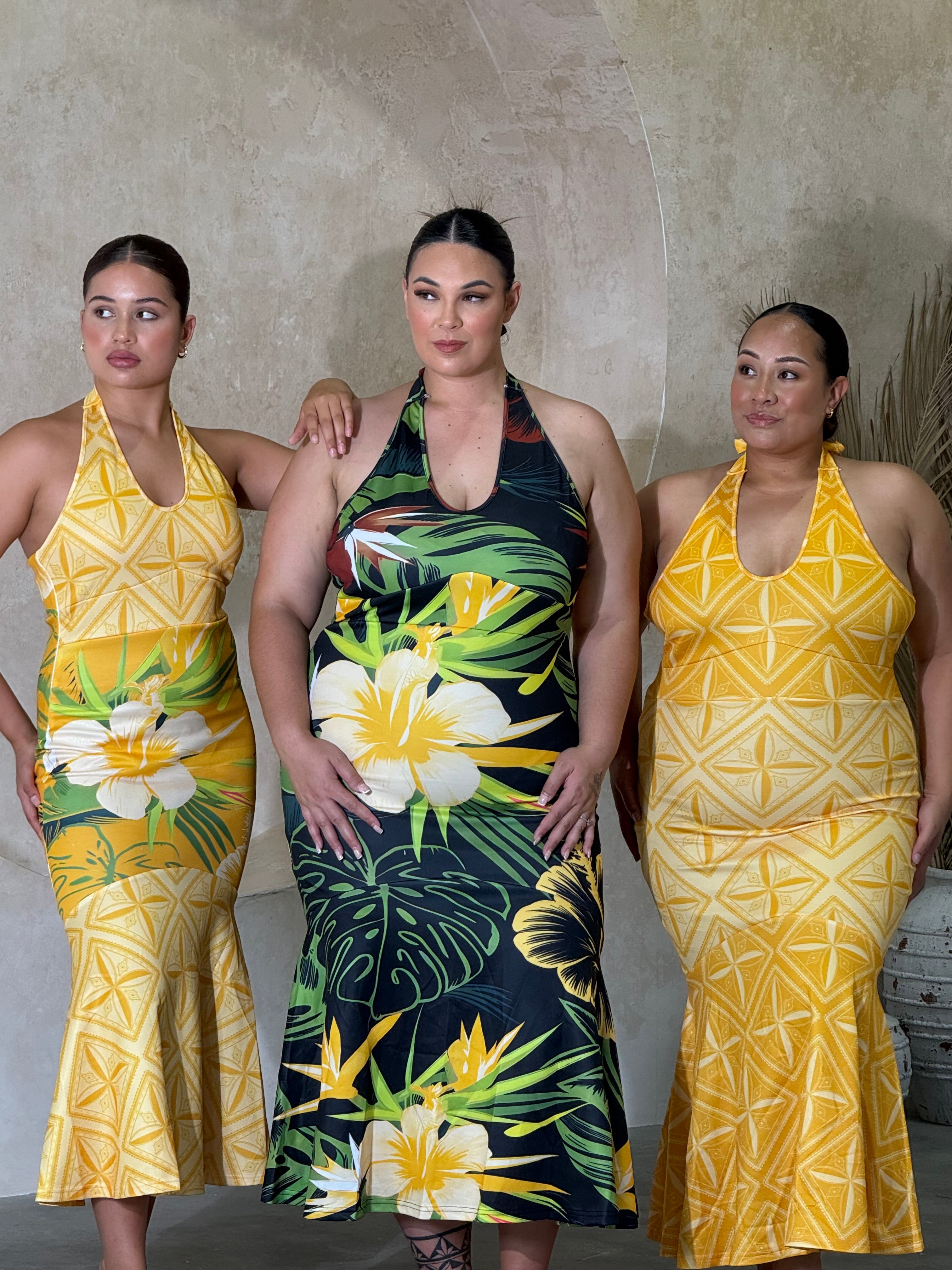 NEW - ALOFA - Backless Dress