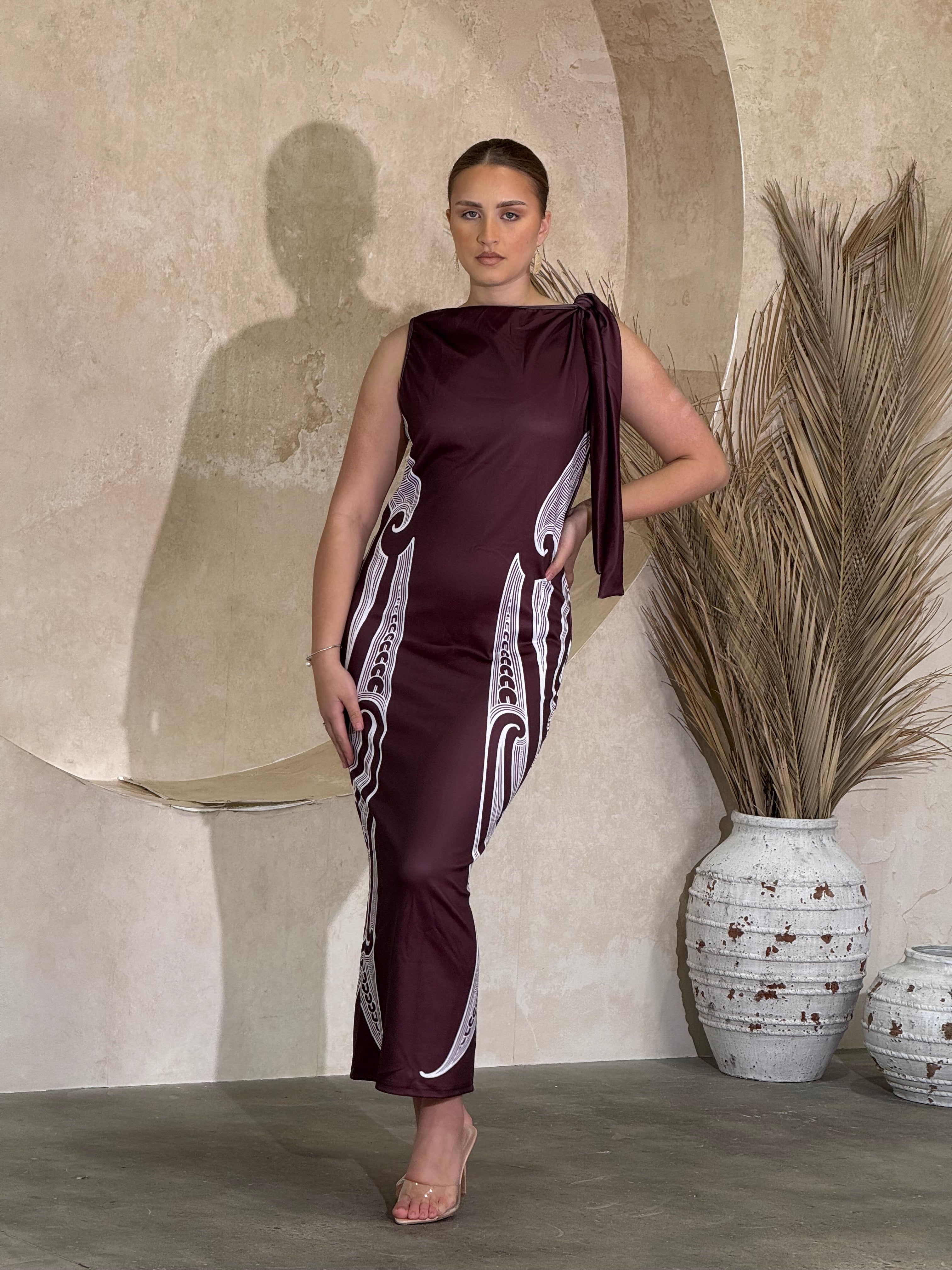 Ātaahua - Knot Maxi Dress