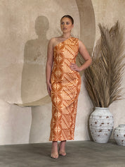 Armania One-Shoulder