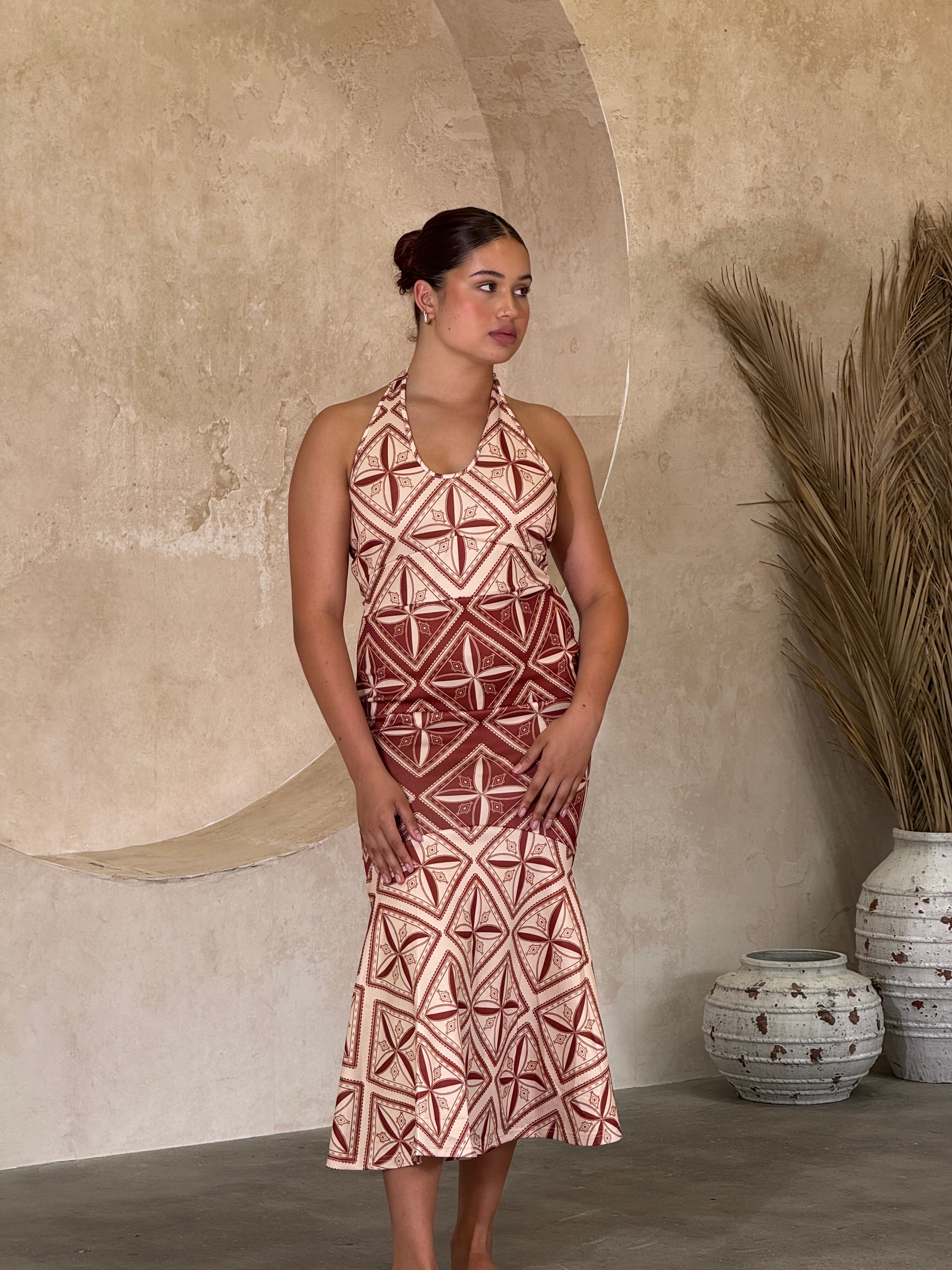 NEW - MALU - Backless Dress