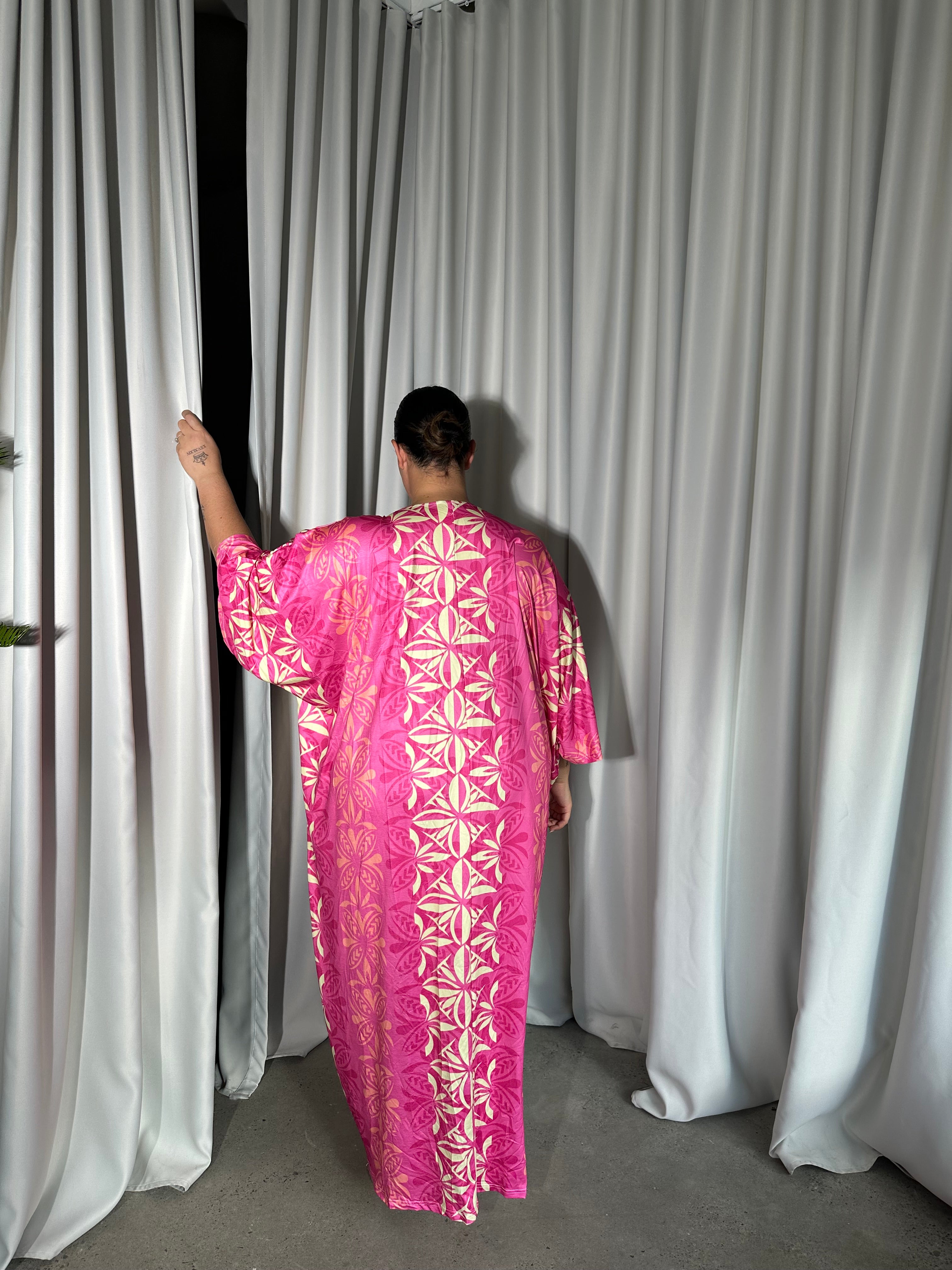 PRE ORDER - AMIKA Kimono Dress