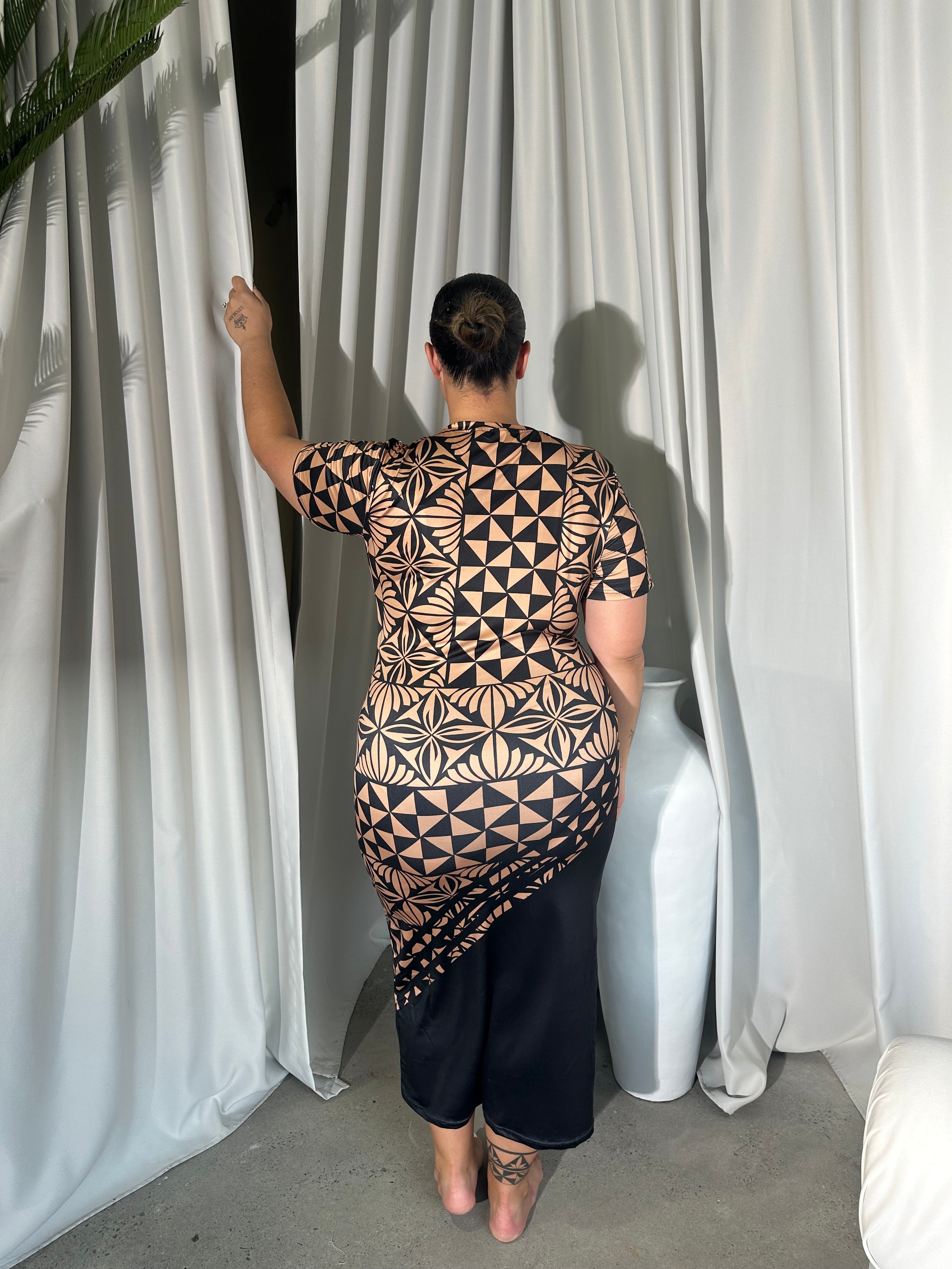 TALAVOU Bodycon Dress